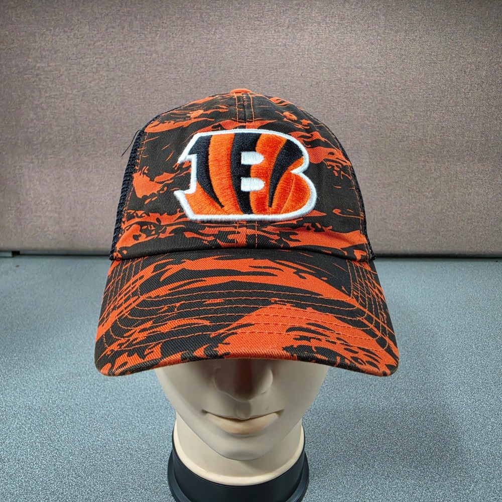 NFL Team Apparel Cincinnati Bengals Trucker Hat Mens OSFA Orange Black Snapback